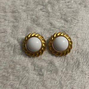 Beautiful Vintage Donald Stannard Clip On Earrings